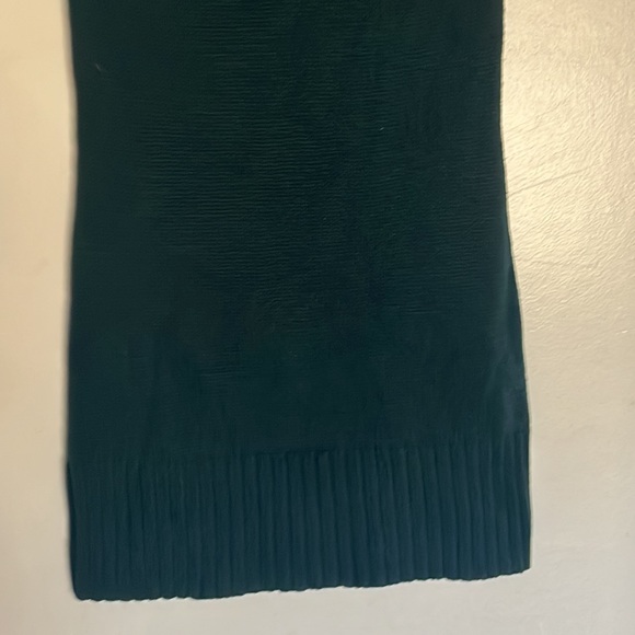 Ricki’s M knit short sleeve tunic. - Picture 2 of 6